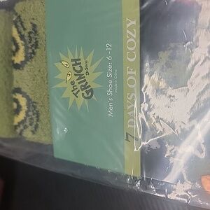 Grinch Socks 7 Days New In Box